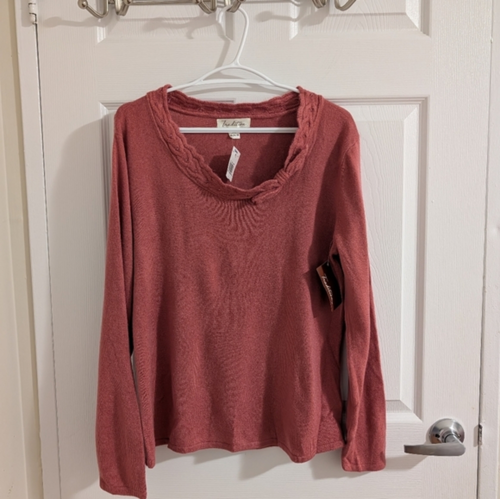 NWT Tradition Sweater Size L (16 /14)